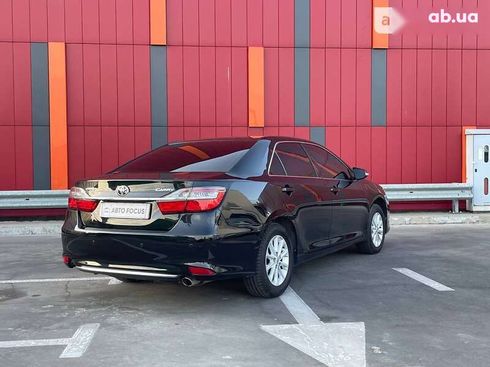 Toyota Camry 2017 - фото 4