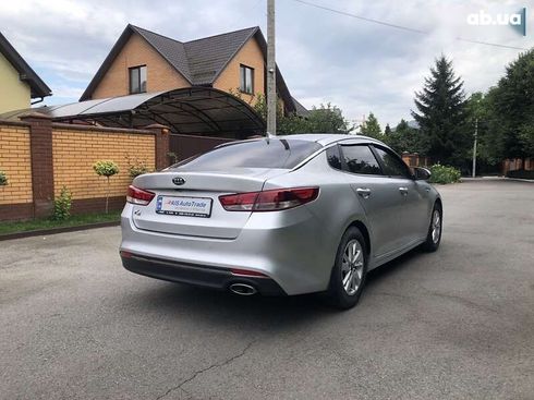 Kia K5 2017 - фото 4