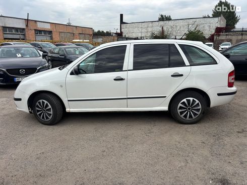 Skoda Fabia 2006 белый - фото 3