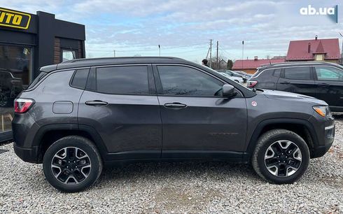 Jeep Compass 2019 - фото 9