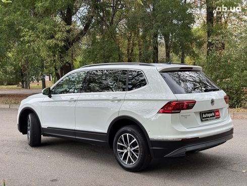 Volkswagen Tiguan 2019 белый - фото 4