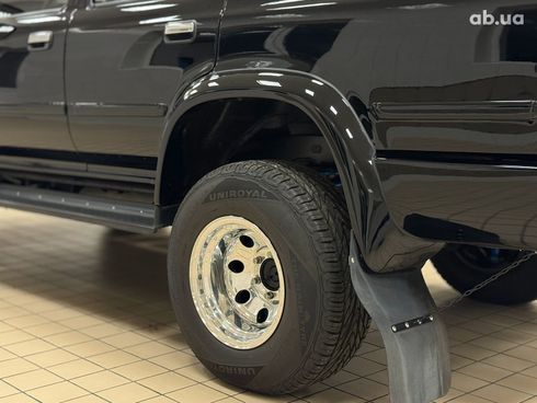 Toyota 4Runner 1994 черный - фото 4
