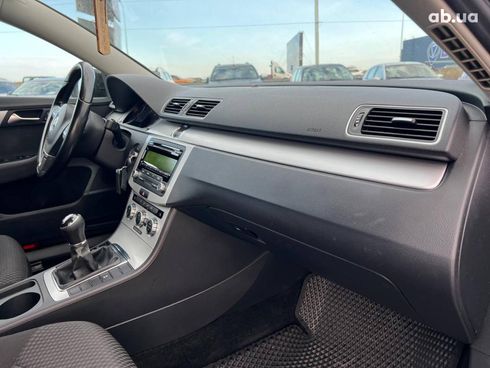 Volkswagen passat b7 2012 серый - фото 41