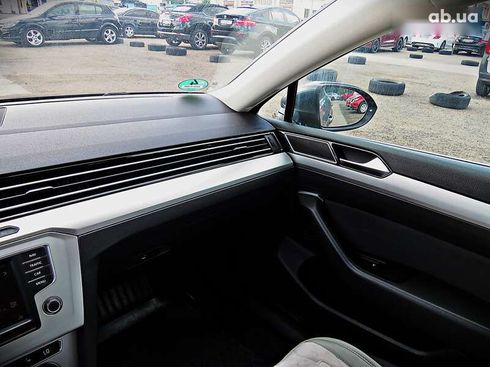 Volkswagen Passat 2015 - фото 12