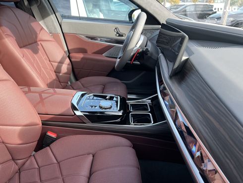 BMW 7 серия 2023 - фото 29