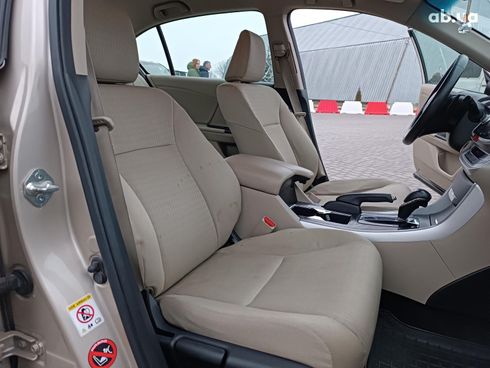 Honda Accord 2013 бежевый - фото 41