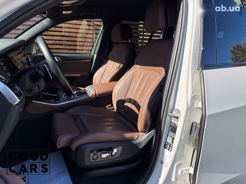 BMW X5 2019 - фото 19