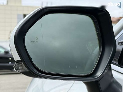 Toyota Camry 2020 - фото 18
