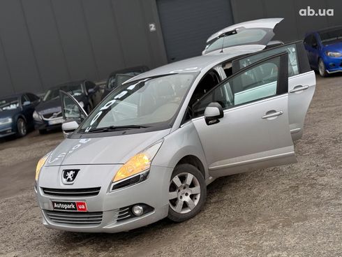 Peugeot 5008 2011 серый - фото 28