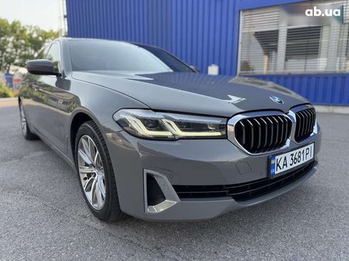 BMW 5 серия 2021 - фото 23