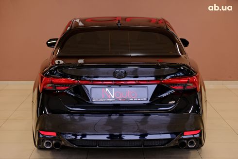 Toyota Avalon 2019 черный - фото 6