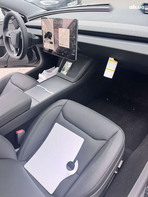 Tesla Model 3 2024 - фото 12