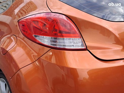 Hyundai Veloster 2016 оранжевый - фото 10