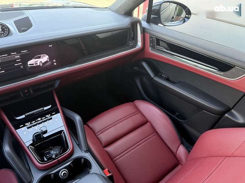 Porsche Cayenne Coupe 2024 - фото 24