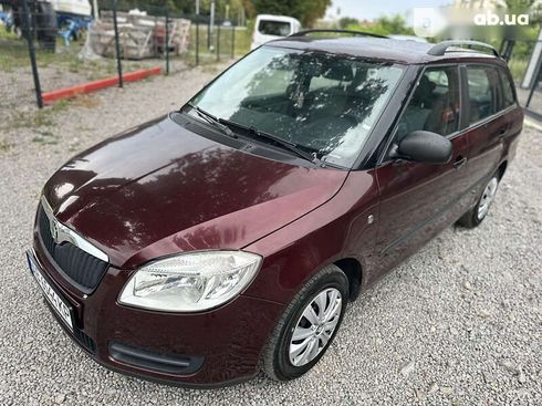 Skoda Fabia 2009 - фото 3