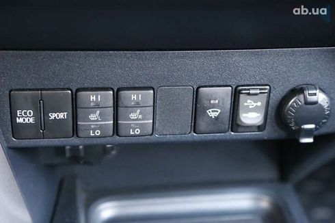 Toyota RAV4 2017 - фото 20