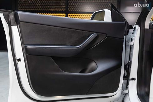 Tesla Model Y 2021 - фото 13