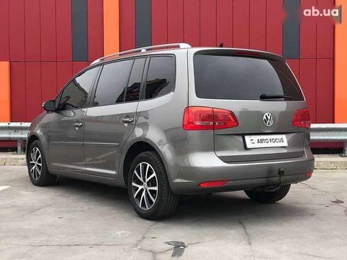 Volkswagen Touran 2010 - фото 5