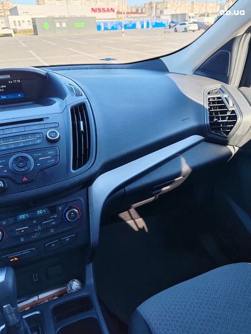 Ford Escape 2017 черный - фото 4