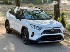 Продаж вживаних Toyota RAV4 2019 року - купити на Автобазарі