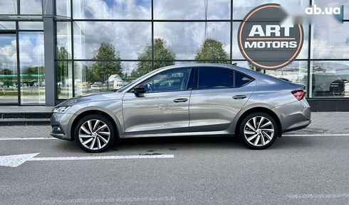 Skoda Octavia 2023 - фото 2