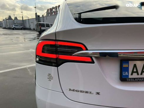 Tesla Model X 2016 - фото 12
