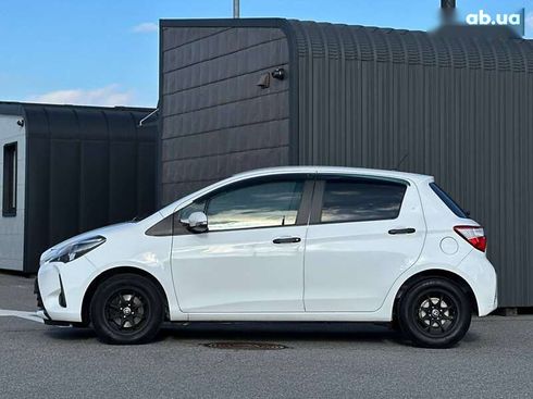 Toyota Yaris 2018 - фото 7