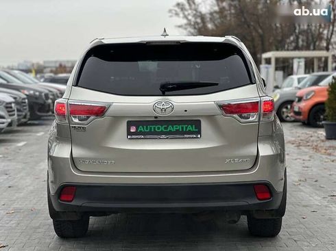 Toyota Highlander 2016 - фото 7