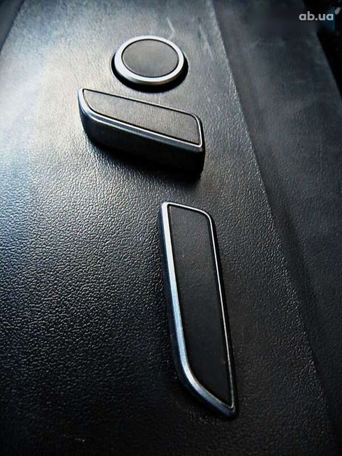 Tesla Model Y 2021 - фото 8