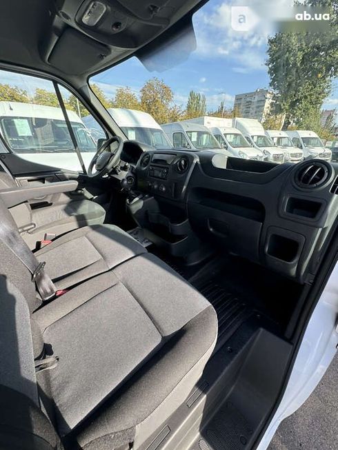 Renault Master 2019 - фото 17