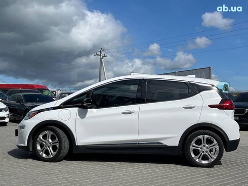 Chevrolet Bolt 2020 белый - фото 6