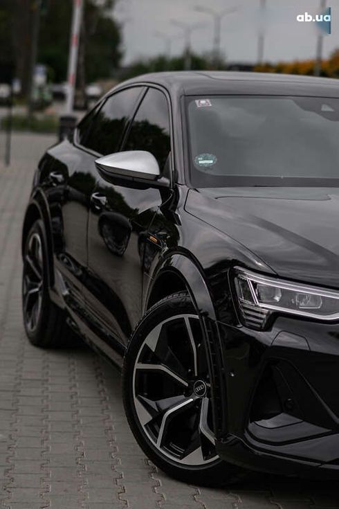 Audi E-Tron 2021 - фото 17