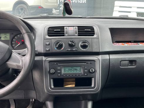 Skoda Fabia 2014 белый - фото 25