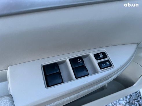 Subaru Legacy 2010 белый - фото 14