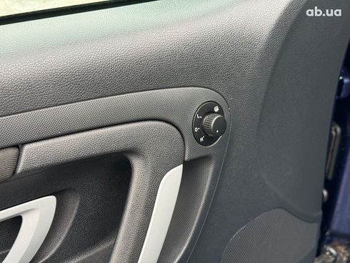 Skoda Fabia 2009 синий - фото 15