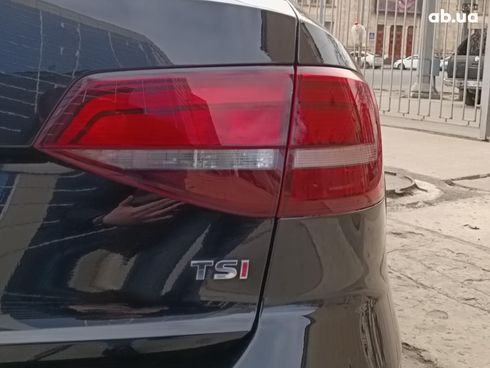 Volkswagen Jetta 2017 черный - фото 6