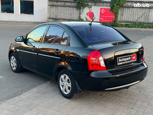 Hyundai Accent 2008 черный - фото 7