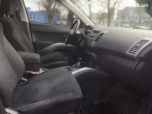 Mitsubishi Outlander 2006 - фото 26