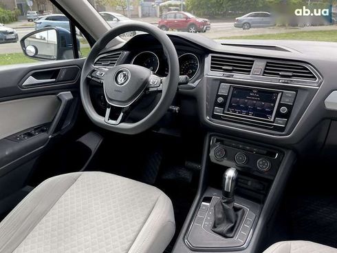 Volkswagen Tiguan 2019 - фото 11