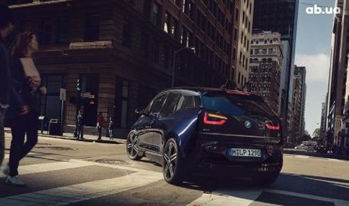 BMW i3s 2021 - фото 7