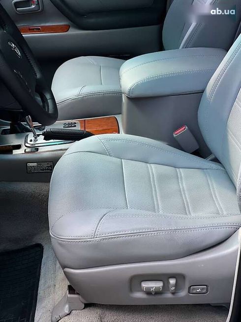 Toyota Land Cruiser 2006 - фото 30