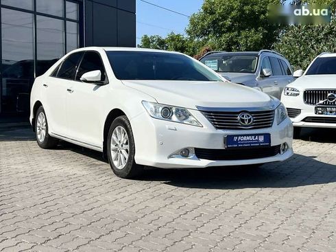 Toyota Camry 2013 - фото 3