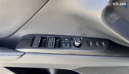 Toyota Camry 2023 - фото 19