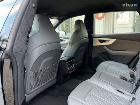 Audi SQ8 2021 - фото 29