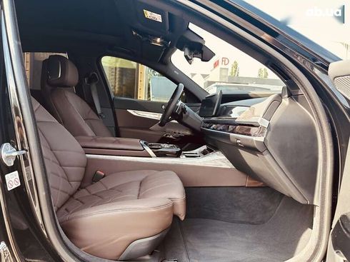 BMW 7 серия 2024 - фото 17