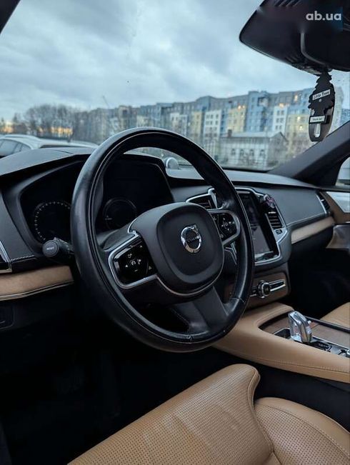 Volvo XC90 2016 - фото 16