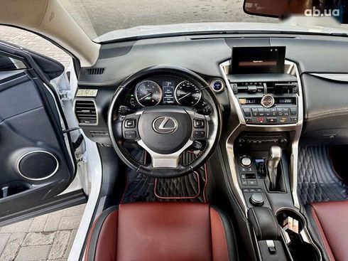 Lexus NX 2016 - фото 27