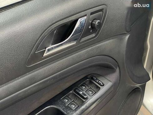 Skoda Superb 2006 - фото 18