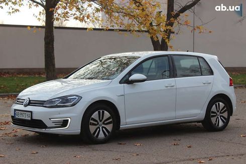 Volkswagen e-Golf 2020 - фото 3
