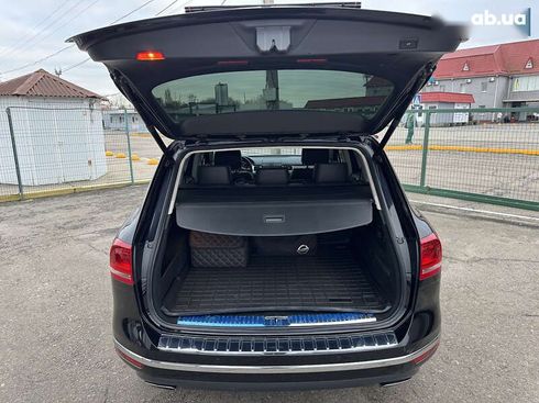Volkswagen Touareg 2017 - фото 18